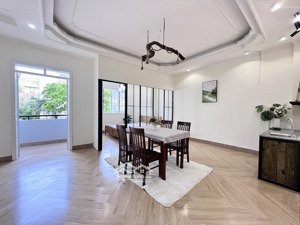 căn 1pn ban công, cửa sổ siêu rộng ngay vòng xoay phú hữu, liên phường, đỗ xuân hợp, lake view