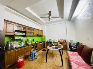 bán nhà 3 tầng trung tâm quận 5, ngay nguyễn văn cừ diện tích: 4 x 13m, công nhận 52m²