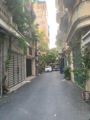 phân lô ô tô tránh thái hà, ngõ nông sát phố, ô chờ thang máy, gara, dt 50m2*5t mt 4m, 19,4 tỷ