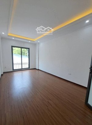 tôi cần bán nhà phố tây trà. thoáng đẹp. sđcc