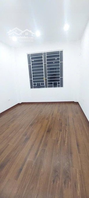 bán căn hộ 5 tầng thang máy ô tô đỗ cửa cạnh hồ tây, giá nhỉnh 15 tỷ