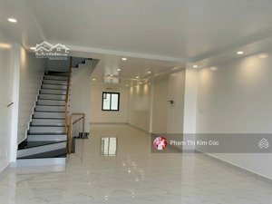 shophouse 5 tầng đường song hành giá 42 triệu (có thang máy). hoàn thiện đẹp vừa ở kinh doanh tốt