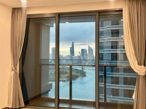 rẻ nhất mặt view sông q1 căn 2pn vip nhìn trọn sông q1 vĩnh viễn. tầng cao. bán 12 tỷ all in