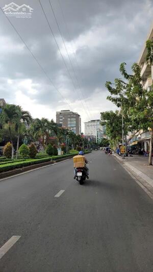 Bán Biệt thự Khu Phan Xích Long - 8,2x16m(CN: 131m1)4 Tầng - Gía: 38 tỷ TL
