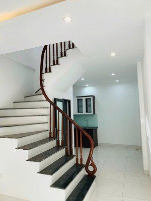 bán nhà biên giang hà đông, 34m, mt: 4m, 3 tầng, cách ql6 700m, giá 3,05 tỷ. lh:0928822179