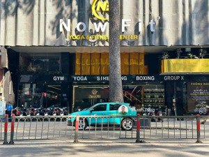 vị trí siêu đẹp - mt 3 tháng 2 (ngay hà đô), quận 10 - 20x25 - 4 tầng - hđt 350 triệu - gía 300 tỷ