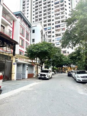 bán nhà đẹp bán đảo linh đàm - 14,9 tỷ, 43m2 5 tầng, ô tô tránh, view hồ, kinh doanh tốt