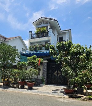 siêu phẩm! thự gia hoà phước long b - dt 160m2 giá 18.5 tỷ- sổ hồng riêng
