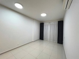 (12.5 triệu) botanica premier - novaland 2pn 1wc nội thất cơ bản căn góc ở hoặc làm văn phòng 60m2