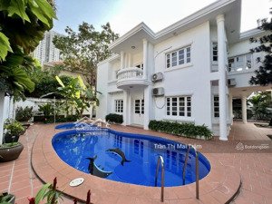 villa cao cấp ngay thảo điền đang trống sẵn, 539m2, 5pn có hồ bơi riêng, chỉ 5000$
