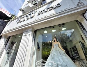 giá thuê rẻ 22triệu - cho thuê nhà mặt tiền hồ văn huê, p9, phú nhuận - dt 4.3x20m, trệt 2lầu