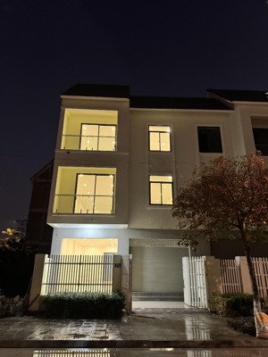 shop house cạnh smart city, đường lê trọng tấn