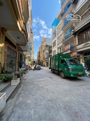 siêu phẩm giải phóng - phân lô ô tô tránh đỗ ngày đêm - dt 80m 5 tầng thang máy mới - giá cực tốt