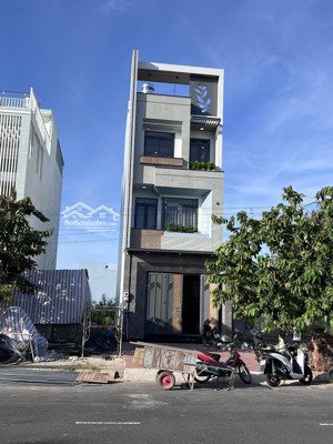 bán nhà mới 1 trệt 2 lầu sân thượng đường số 8 kdc văn hoá tây đô