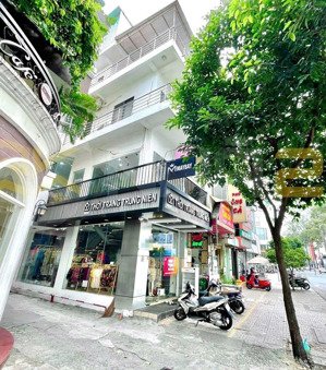 cần cho thuê nhà góc 2mt đường võ văn tần, p. 5, q. 3 gần khúc cao thắng