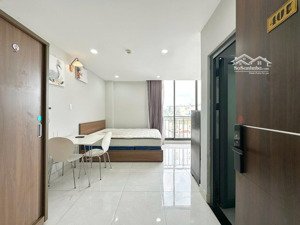 cho thuê căn hộ chung cư studio ban công view tp rộng 40m2 full nội thất_thang máy - hầm xe