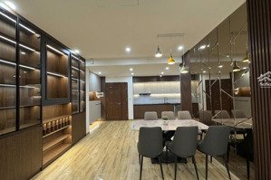 chính chủ cần bán căn hộ 108m, 3 ngủ chung cư c14 tố hữu, full nội thất, giá 6,55 tỷ