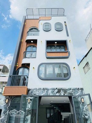 tôi bán nhà gần bệnh viện hoàn mỹ. đường phùng văn cung-phú nhuận. cho thuê 27tr.giá 3tỷ690/92,4m2