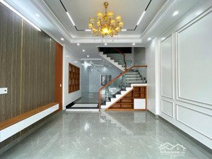 nhà 4 tầng xây mới phân lô tuyến 2 ngô gia tự -