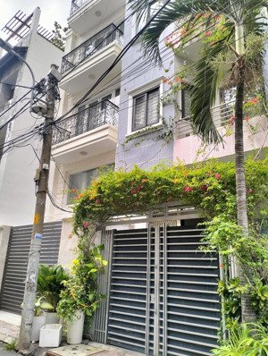 chính chủ bán nhà 391/52 sư vạn hạnh - f.12 - q.10 ( 4 tầng ) giá 12,5 tỷ