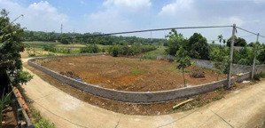 7,9 tỷ sở hữu siêu phẩm nghỉ dưỡng lô góc 2018m2 có 400m đất ở view núi ba vì, bám cánh đồng đẹp