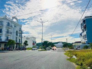 cặp nền đường lê lợi khu đô thị mới hà tiên 250m giá 3.850tỷ,đường hai chiều hướng biển/0932185727