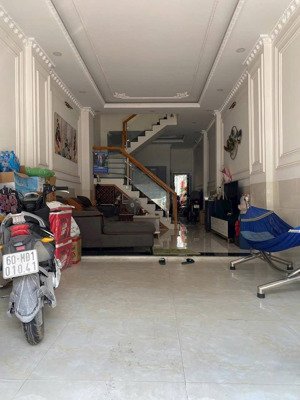 bán nhà 1t1l phường bửu hoà tp biên hoà. dt: 4x24=97m2. giá: 3tỷ6 tl