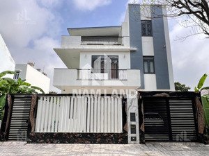 cho thuê căn villa 8x20m 1 trệt 2 lầu, sân thượng -giá 36tr/tháng