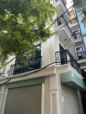 bán nhà gia quất, thượng thanh, long biên: 35m 5 tầng , giá 6,4 tỷ: nhà mới, ô tô đỗ cổng, giá sốc