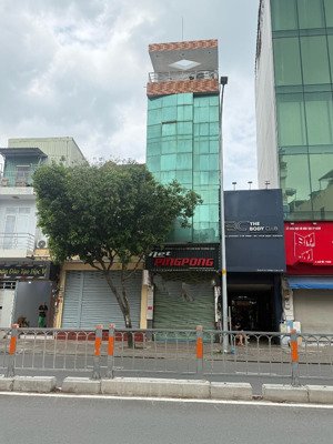 cho thuê mặt tiền 3lầu có hầm nguyễn thái sơn gò vấp ( gần trường đại học)