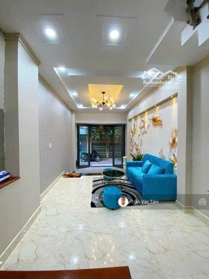 gần bến xe miền đông ! sát mặt tiền hẻm xe hơi đường nguyễn xí, bán nhà 3 lầu đúc, 5 phòng wc riêng