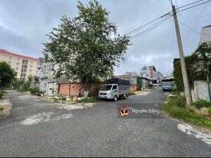 lô góc 2 mặt tiền đường nhựa mê linh - p9
gần ngay học viện lục quân