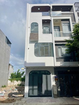 chính chủ cho thuê nhà mới 100 % kdc lộc phát residece