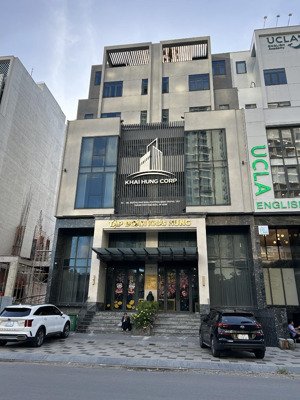 cho thuê tầng 2 tòa nhà văn phòng mặt tiền đường bát nàn có sẵng bàn ghế văn phòng