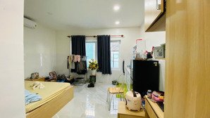 bán nhà đẹp gần biển nha trang khu đô thị phước long 2 nha trang , đặc biệt có sổ hồng và thang máy