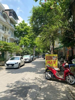 hiếm, nghĩa đô, 62m2, phân lô, ôtô vào nhà, 2 ôtô tránh đỗ, kinh doanh đỉnh, 20m ra phố nghĩa đô