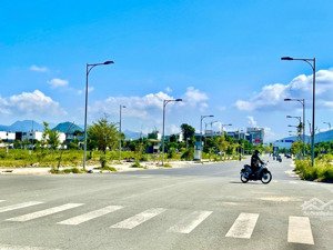 chính chủ bán lô đất đường 18m đối diện bệnh viện gói 3 kđt mỹ gia nha trang chỉ 5tỷ (bao tất cả)