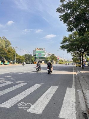 bán biệt thự đẹp-thiết kế hiện đại-ngang bề thế 7.5m x21m- khu dân cư t30 - kế kdc đại phúc. 21.xty
