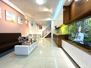 bán nhà bồ đề, long biên,37m2 chỉ, 7,5 tỷ gần ô tô tránh hồ điều hòa, trường qt, chợ,ở sướng.