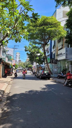 bán nhà 3 tầng 2 mặt tiền trước sau đường trần bình trọng, trung tâm tp. nha trang