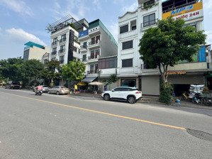 bán căn nhà 4 tầng mặt phố nguyễn thời trung thạch bàn dt 30m2 giá 11.5 tỷ vị trí kinh doanh đẹp