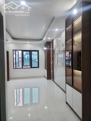 Bán nhà phố Cầu Diễn, Quận Bắc Từ Liêm 6 tầng, diện tích 32m2.