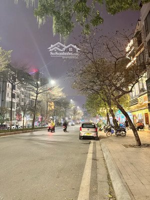 siêu hiếm trung tâm ba đình đào tấn 35m2 5 tầng giá chỉ 7.x tỷ