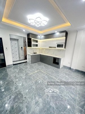 chủ bán gấp! nhà khương đình, thanh xuân, ngõ rộng, 50m ra phố, thang máy, 38m*6t, mt rộng 4.5m.