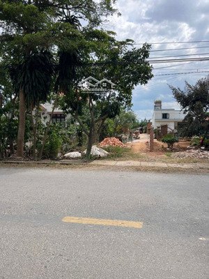 bán đất mặt tiền đường nhựa nhà thờ an hoà, xã liên hiệp, dt 6x50m, có 100m2 thổ cư, giá 2.3 tỷ