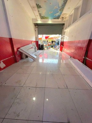 cho thuê nguyên căn mt phạm hữu lầu phường phú mỹ quận 7..