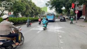 CỰC HIẾM, NHỈNH 9 TỶ NHÀ MẶT PHỐ NGỌC LÂM, NỞ HẬU HỨNG LỘC, KD BẤT CHẤP, DÒNG TIỀN ĐỈNH.