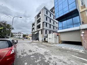 bán toà nhà ngọc thuỵ 68m2- 8 tầng thang máy- ô tô tránh-vĩa hè- kinh doanh-full nội thất-hơn 24 tỷ