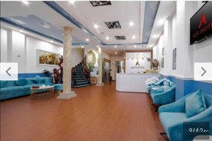 mặt phố lò đúc khách sạn 9 tầng 67 phòng vị trí lô góc đắc địa