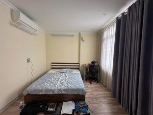 bán tòa văn phòng mặt phố mễ trì 75m x 7 tầng, thang máy xịn. thích hợp vừa ở vừa làm vp.